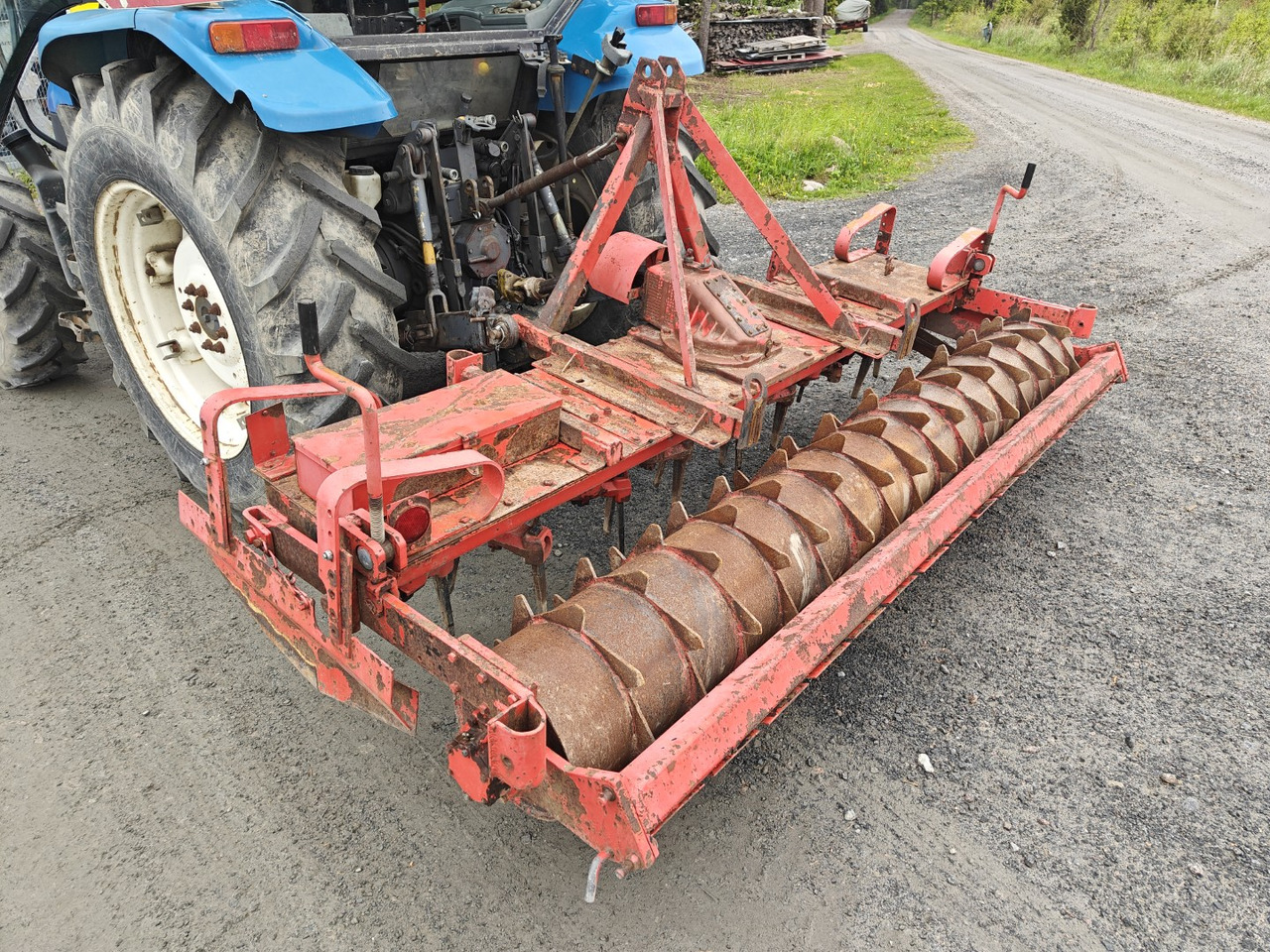 Belarus 280cm vaakatasojyrsin haineväpakkerilla, katso video! - Power harrow: picture 2 Belarus 280cm vaakatasojyrsin haineväpakkerilla, katso video! - Power harrow: picture 2