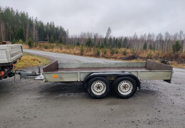 Kärppä Teliperäkärry jarrullinen - Dropside/ Flatbed trailer: picture 1 Kärppä Teliperäkärry jarrullinen - Dropside/ Flatbed trailer: picture 1