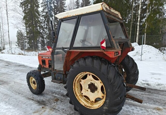 Zetor 7011 traktori - Farm tractor: picture 2 Zetor 7011 traktori - Farm tractor: picture 2