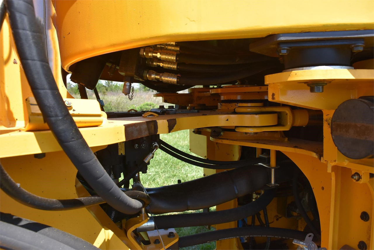 Volvo L90H - Wheel loader: picture 5 Volvo L90H - Wheel loader: picture 5