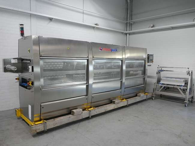 Mecapack traysealer O² 7000 - Packaging machinery: picture 1 Mecapack traysealer O² 7000 - Packaging machinery: picture 1