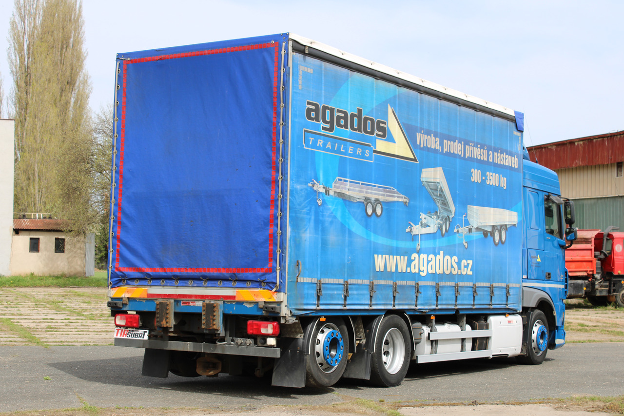 DAF XF 460 FAR - Curtainsider truck: picture 4 DAF XF 460 FAR - Curtainsider truck: picture 4