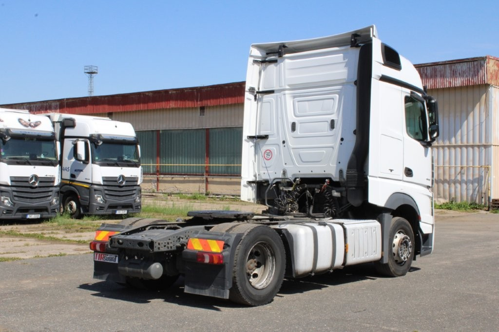 Mercedes-Benz ACTROS 1845 - Tractor unit: picture 3 Mercedes-Benz ACTROS 1845 - Tractor unit: picture 3