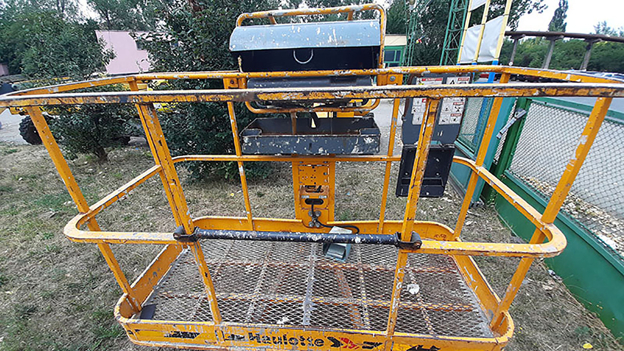 HAULOTTE 16 RTJ - Articulated boom: picture 5 HAULOTTE 16 RTJ - Articulated boom: picture 5