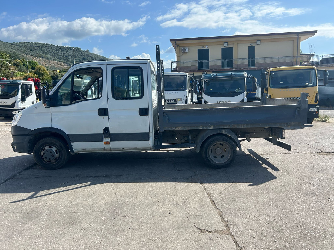 Tipper van IVECO DAILY 35C13: picture 22