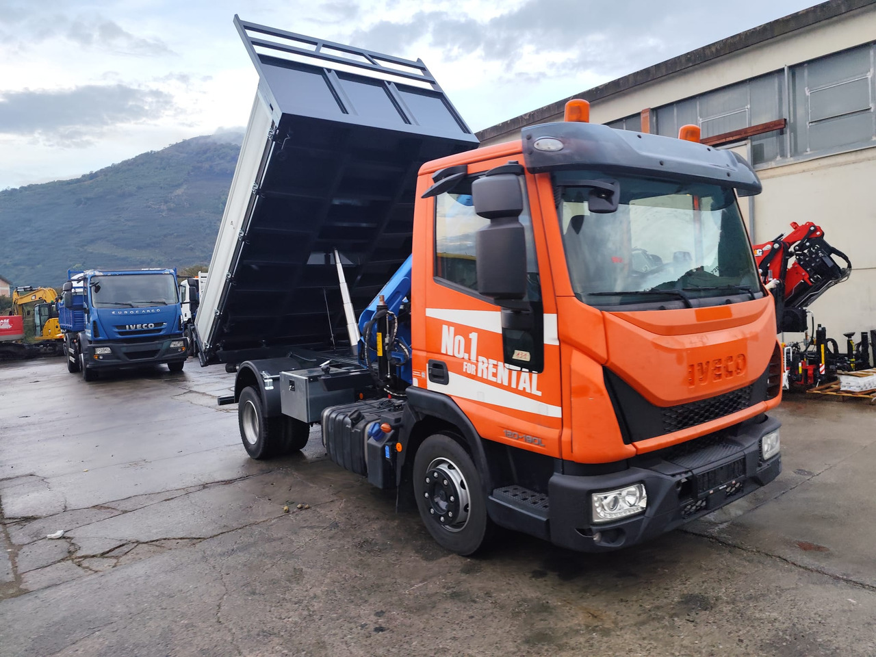 IVECO EUROCARGO 120-90L - Crane truck, Tipper: picture 1 IVECO EUROCARGO 120-90L - Crane truck, Tipper: picture 1