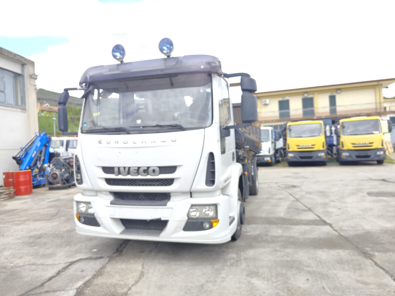 Crane truck, Tipper IVECO EUROCARGO 120E28: picture 28