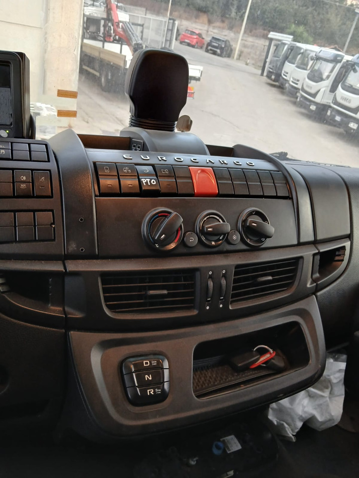 Crane truck IVECO EUROCARGO 140-250: picture 16