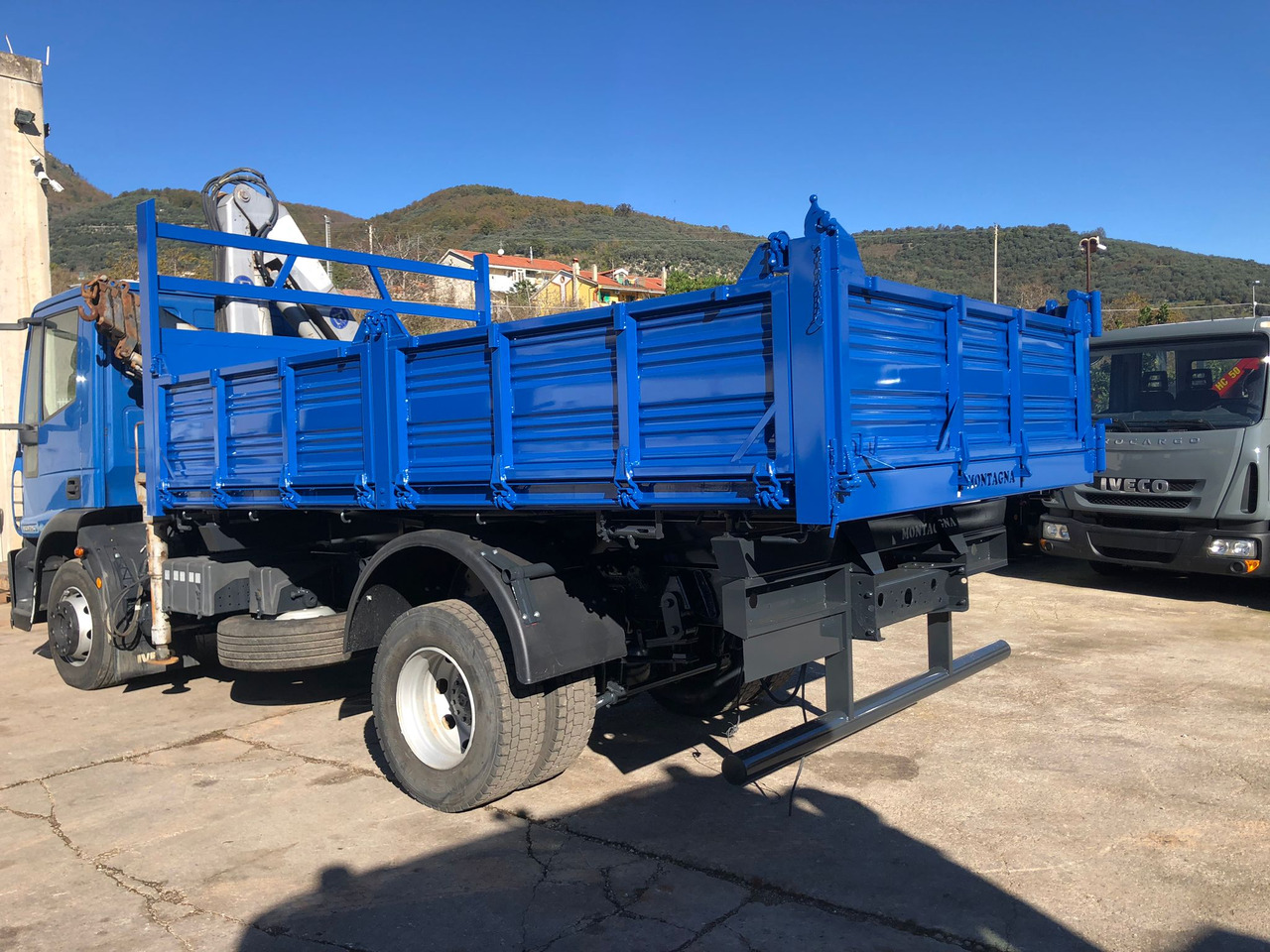 Crane truck IVECO EUROCARGO 150E25P: picture 32