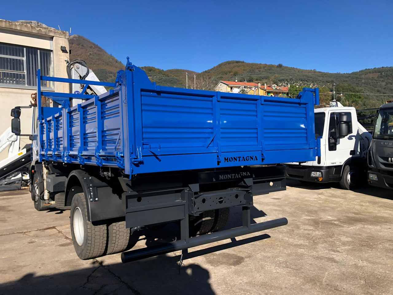 Crane truck IVECO EUROCARGO 150E25P: picture 37