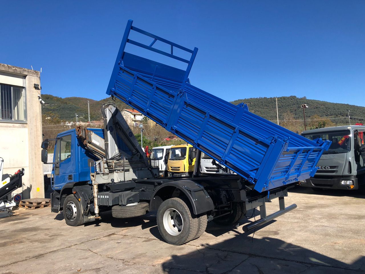 Crane truck IVECO EUROCARGO 150E25P: picture 36