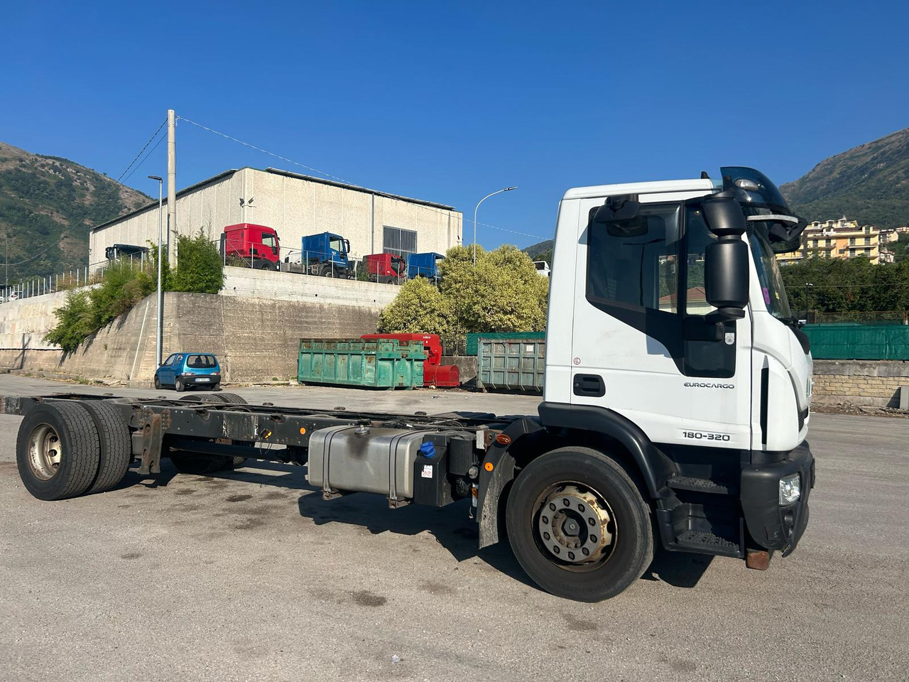 Cab chassis truck IVECO EUROCARGO 180-320: picture 7