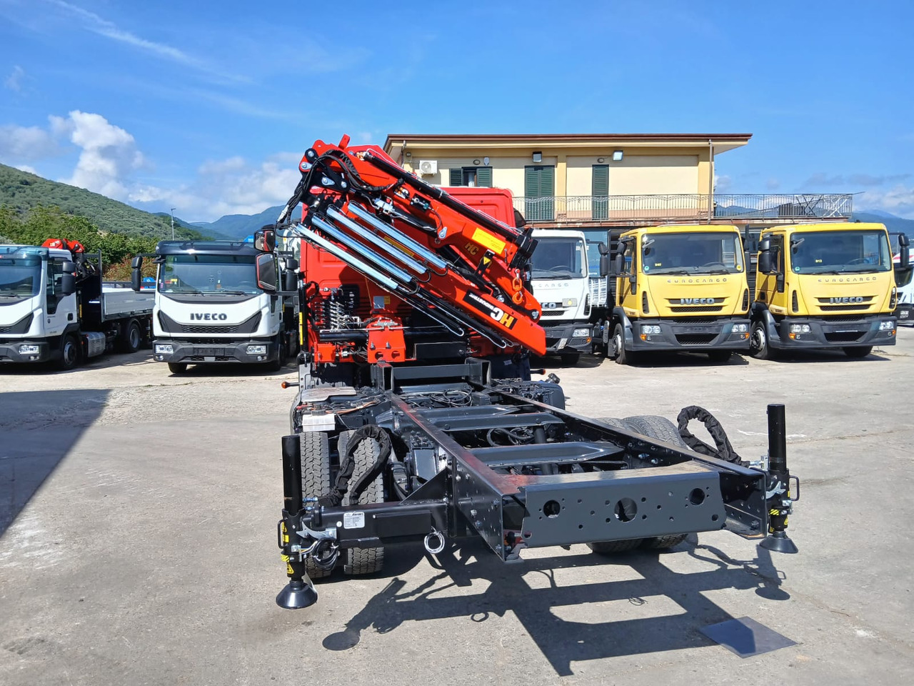 Crane truck IVECO EUROCARGO 80-190: picture 9