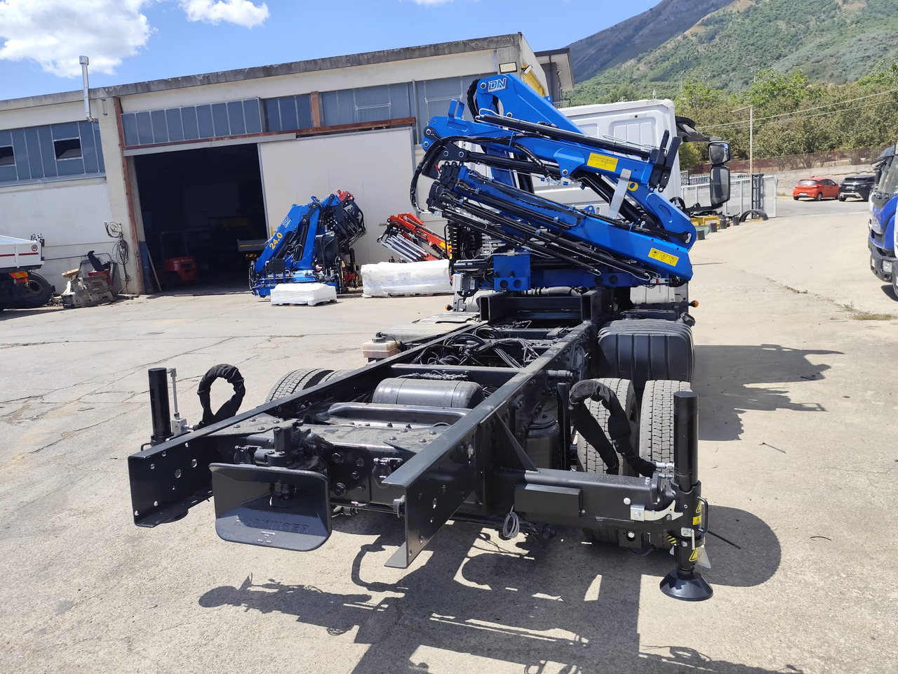 Crane truck IVECO EUROCARGO 80-210: picture 21