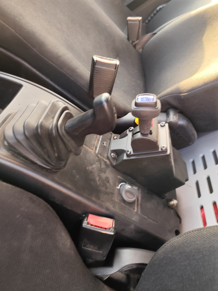 Crane truck, Tipper IVECO EUROCARGO 80-210: picture 23