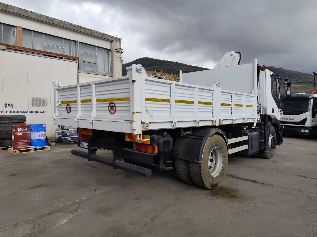Crane truck, Tipper IVECO STRALIS AD 190S31P: picture 20