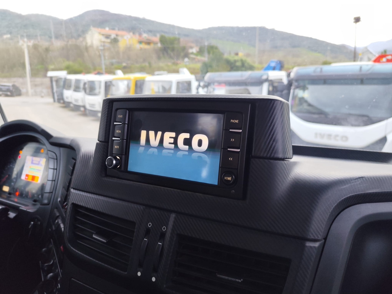 IVECO STRALIS AD 190S36 - Crane truck: picture 2 IVECO STRALIS AD 190S36 - Crane truck: picture 2