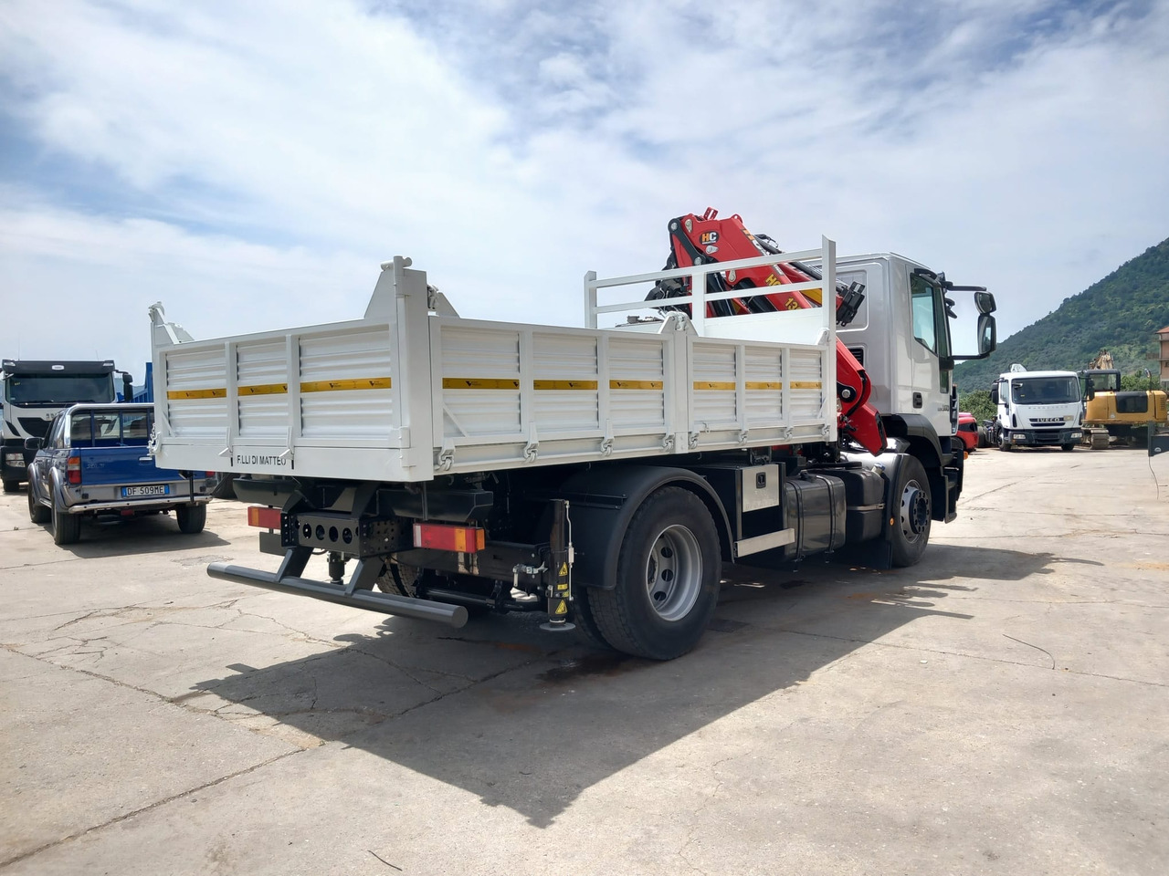 Crane truck, Tipper IVECO STRALIS AD 190S36: picture 28