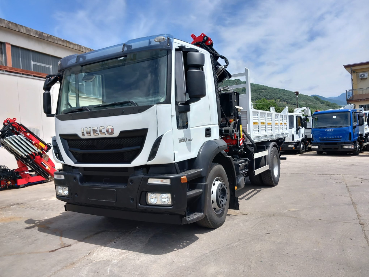 Crane truck, Tipper IVECO STRALIS AD 190S36: picture 14