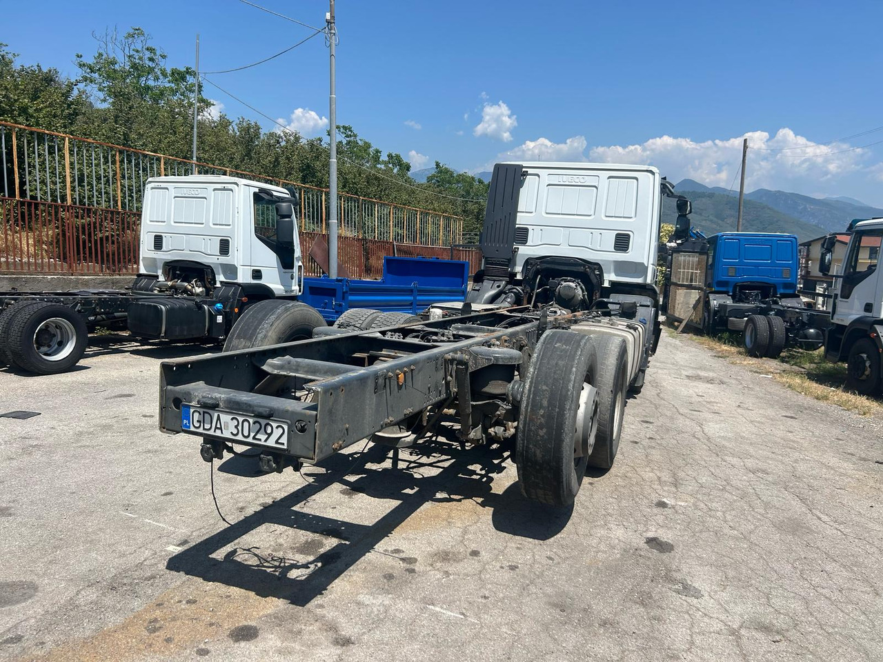 Cab chassis truck IVECO STRALIS AD 260S31: picture 10