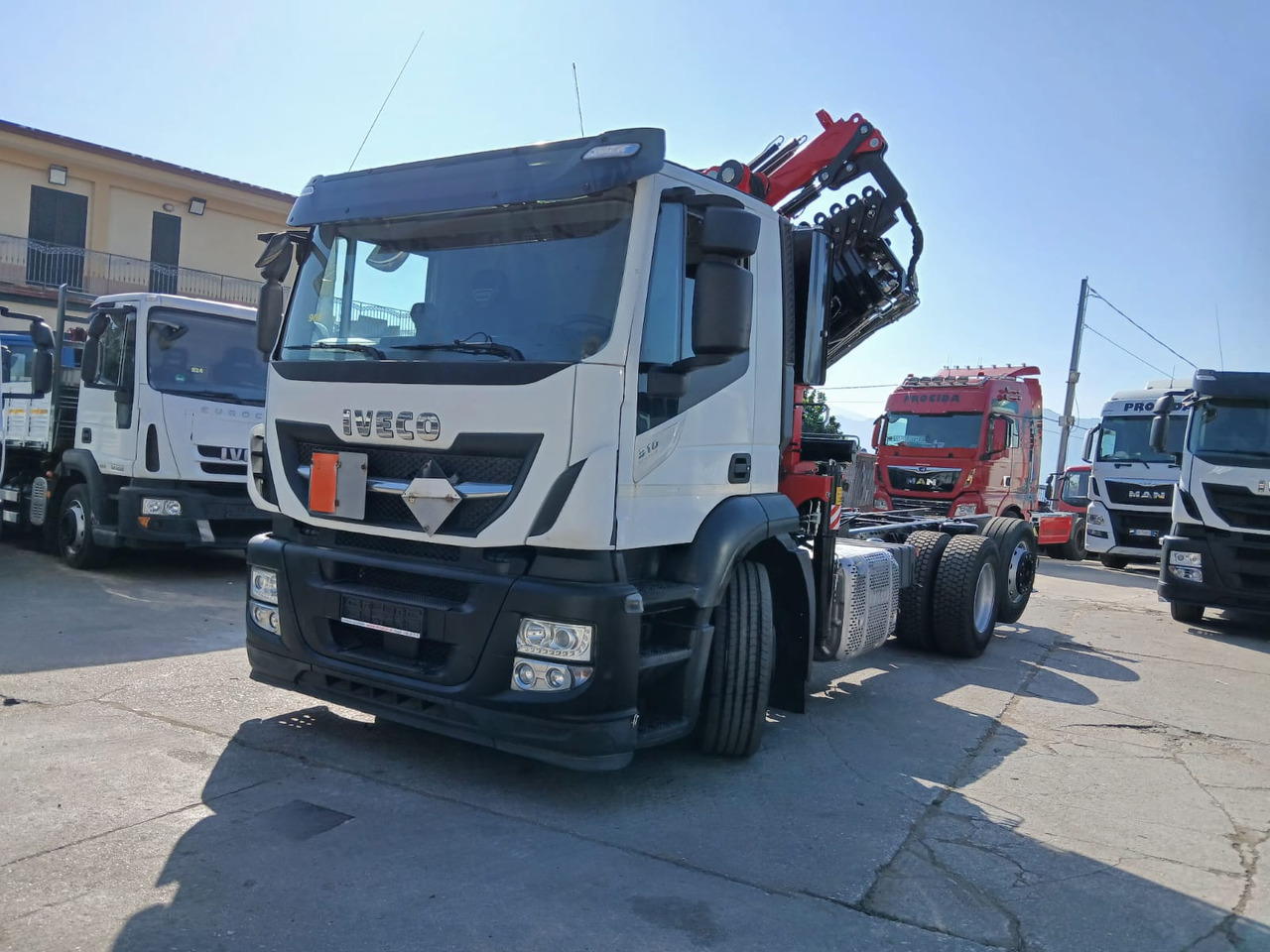 IVECO STRALIS AD 260S31 XP - Crane truck: picture 1 IVECO STRALIS AD 260S31 XP - Crane truck: picture 1
