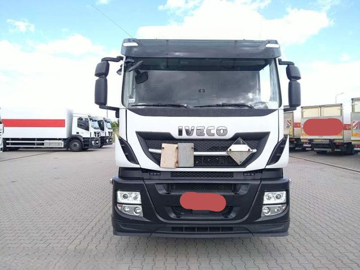 Box truck IVECO STRALIS AD 260S31 XP: picture 8