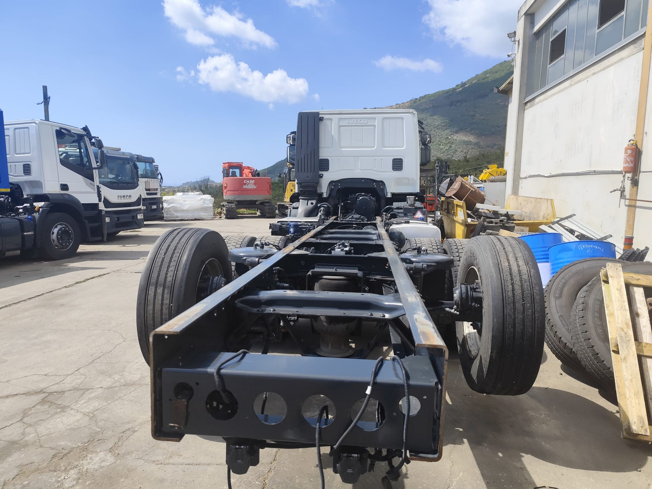 Cab chassis truck IVECO STRALIS AD 260S31 Y/P: picture 24