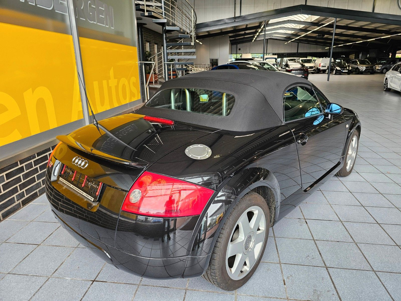 Audi TT 1.8 T Roadster Sitzheizung neues Verdeck - Car: picture 2 Audi TT 1.8 T Roadster Sitzheizung neues Verdeck - Car: picture 2
