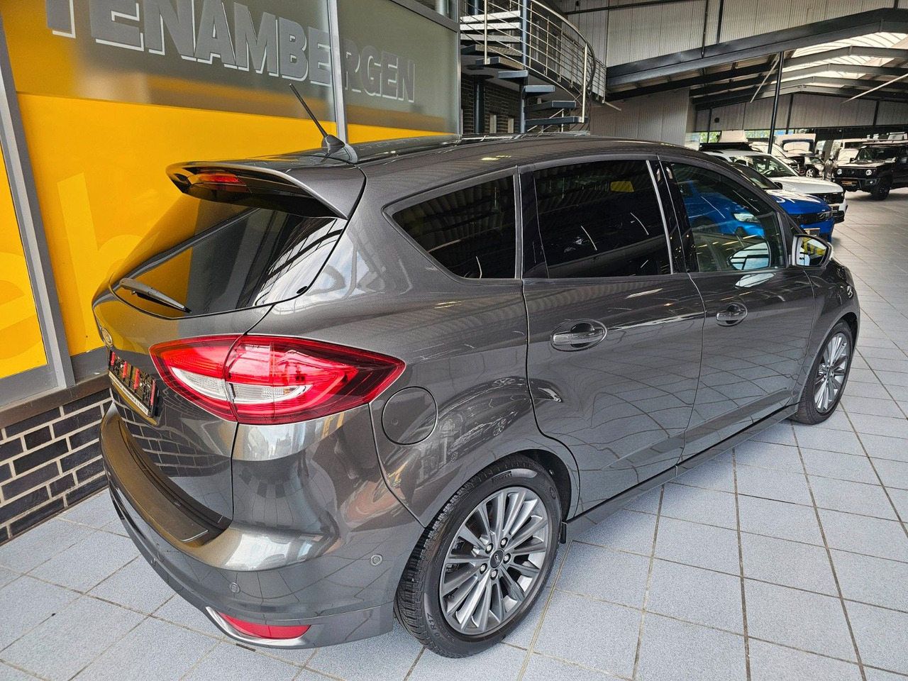Ford C-MAX 1.5 Sport Automatik Bi-Xenon Navi Standhzg - Passenger van: picture 3 Ford C-MAX 1.5 Sport Automatik Bi-Xenon Navi Standhzg - Passenger van: picture 3