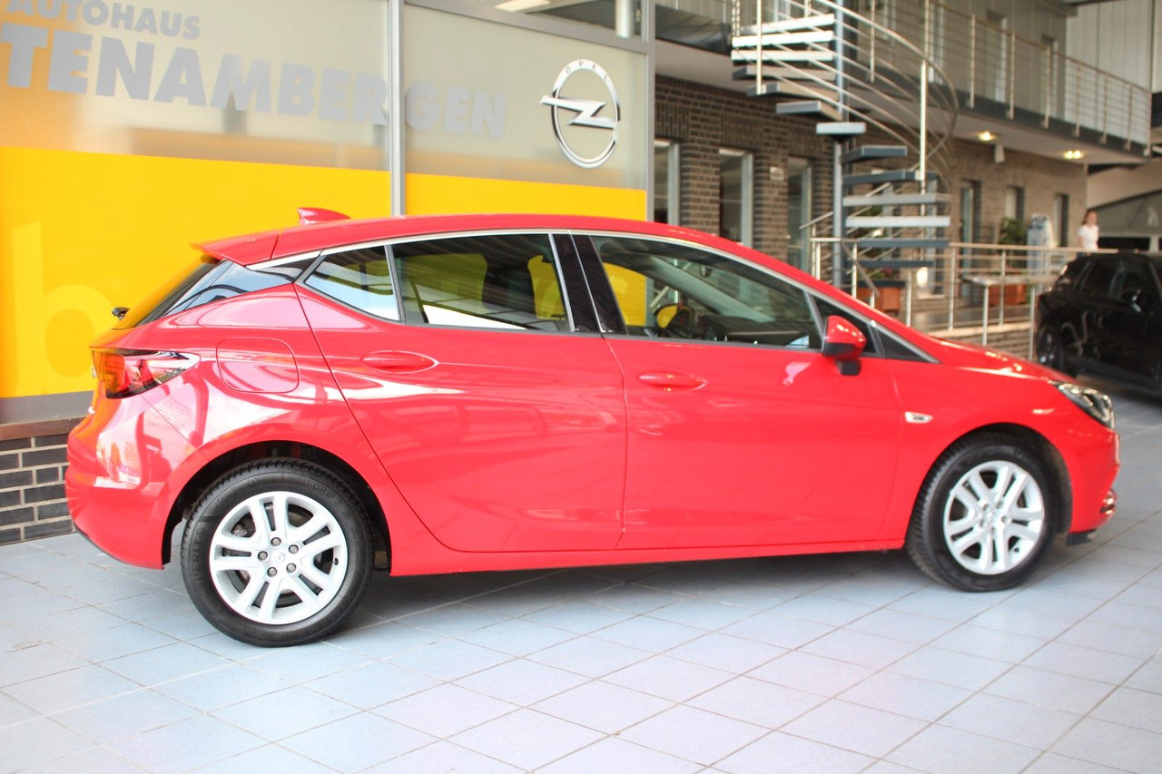 Opel Astra K Lim. Innovation Navi Voll-LED Kamera - Sedan: picture 3 Opel Astra K Lim. Innovation Navi Voll-LED Kamera - Sedan: picture 3