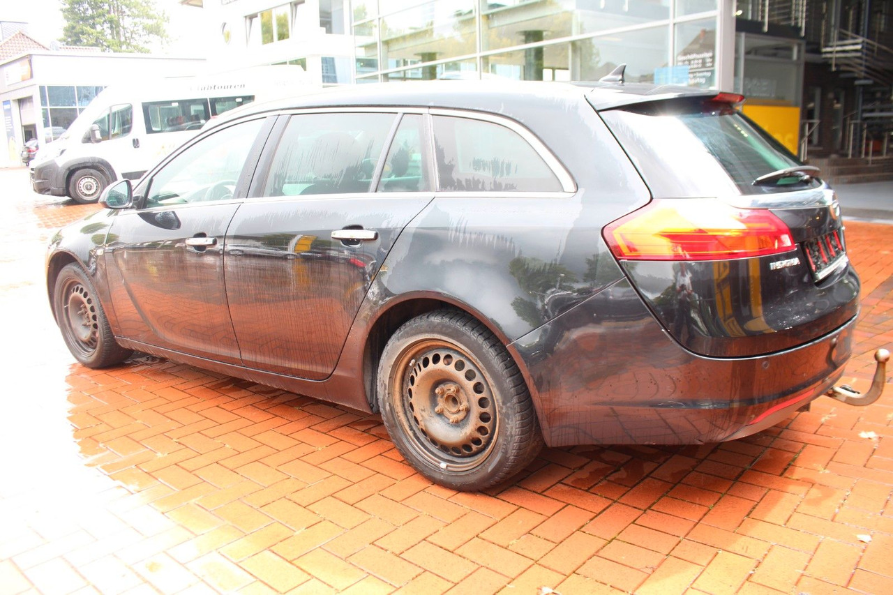 Opel Insignia A Sports Tourer Innovation - Station wagon: picture 4 Opel Insignia A Sports Tourer Innovation - Station wagon: picture 4