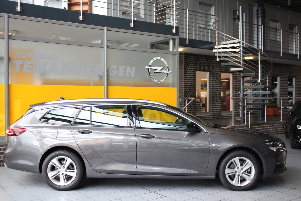 Opel Insignia B Sports Tourer Elegance Massage AHK AC - Station wagon: picture 2 Opel Insignia B Sports Tourer Elegance Massage AHK AC - Station wagon: picture 2