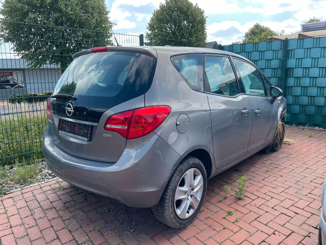 Opel Meriva B Edition - Passenger van: picture 2 Opel Meriva B Edition - Passenger van: picture 2