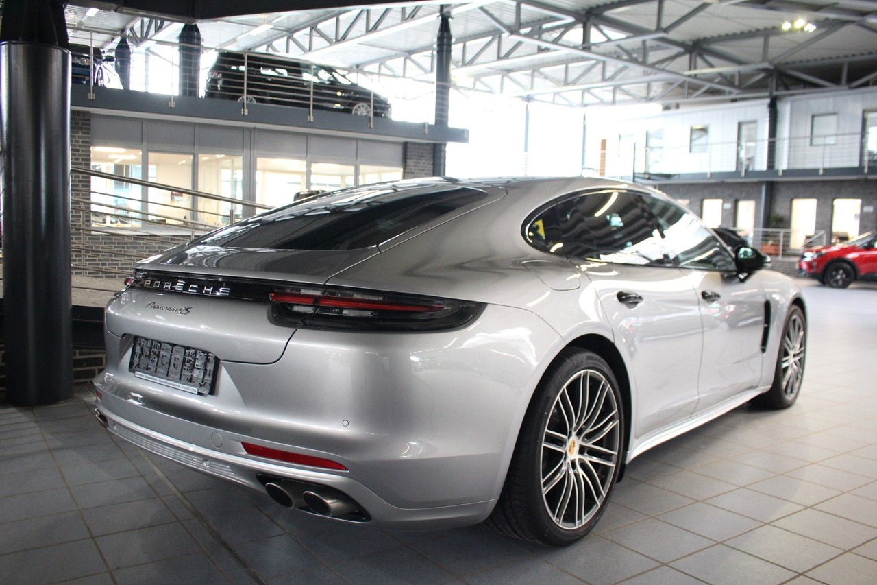 Porsche Panamera 4S Diesel PDK Kamera LED DAB Bose 21" - Sedan: picture 5 Porsche Panamera 4S Diesel PDK Kamera LED DAB Bose 21" - Sedan: picture 5
