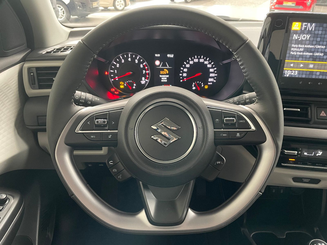 Car Suzuki Swift 1.2 DUALJET HYBRID Comfort+: picture 16