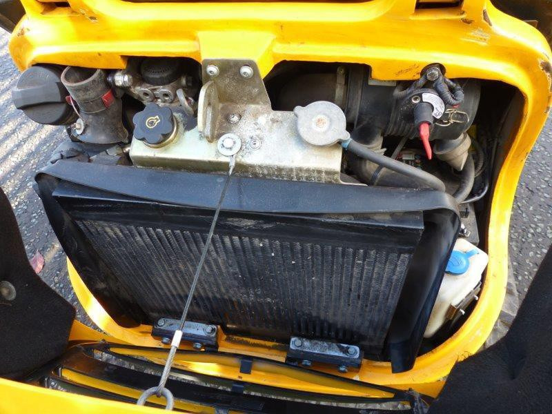 Mini excavator JCB 8018: picture 7