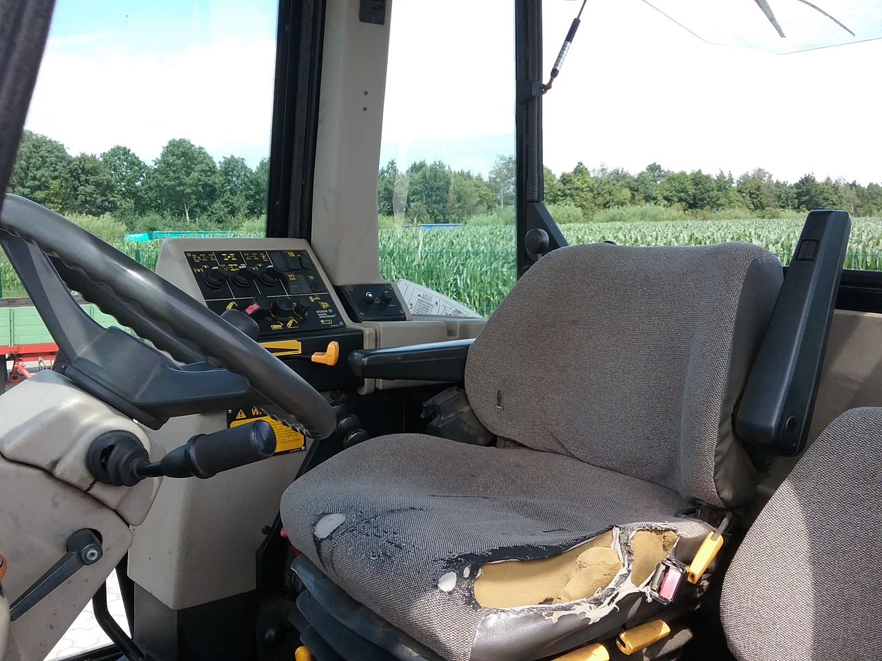 JCB Fastrac 2115 - Farm tractor: picture 4 JCB Fastrac 2115 - Farm tractor: picture 4