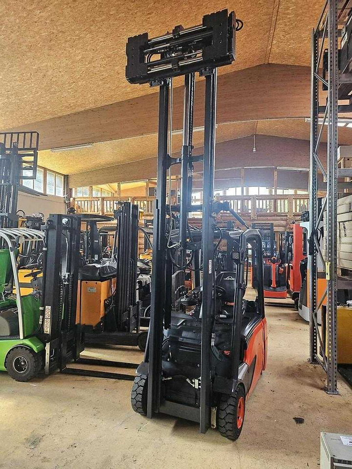 Linde E16L-02 - Electric forklift: picture 5 Linde E16L-02 - Electric forklift: picture 5