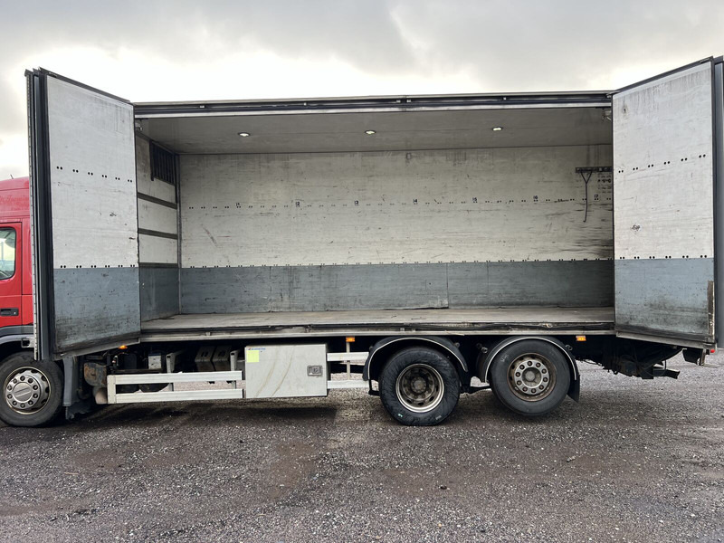 Refrigerator truck Volvo FM 480: picture 13 Refrigerator truck Volvo FM 480: picture 13