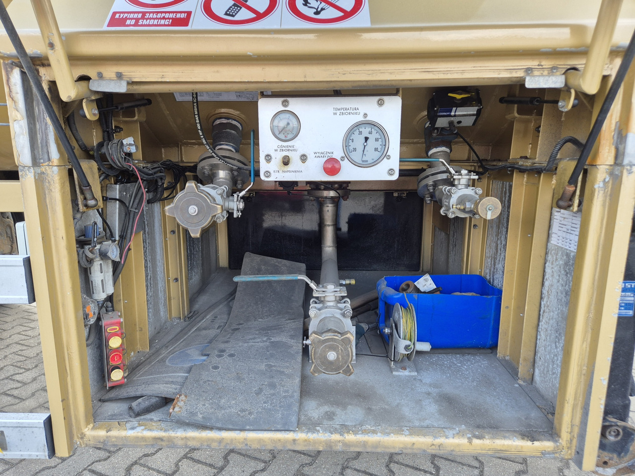 BC-LDS NCG-50 /LPG/ GPL/ PROPANE/ Mercedes axels - Tank semi-trailer: picture 4 BC-LDS NCG-50 /LPG/ GPL/ PROPANE/ Mercedes axels - Tank semi-trailer: picture 4