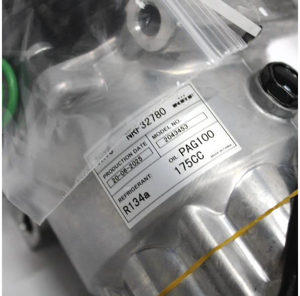 DAF XF106 Airco Compressor 2043453 | 2015750 | 1935617 Nieuw! - A/C compressor for Truck: picture 3 DAF XF106 Airco Compressor 2043453 | 2015750 | 1935617 Nieuw! - A/C compressor for Truck: picture 3