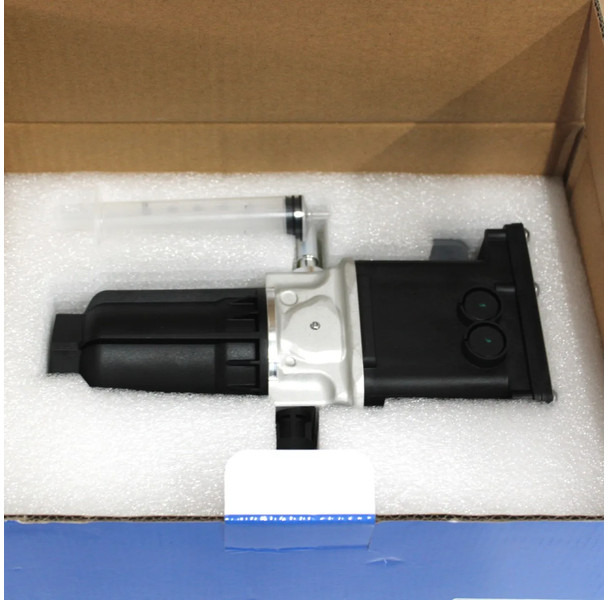 Mercedes-Benz Actros AdBlue Pomp A 000 140 79 78 Nieuw - Fuel system for Truck: picture 4 Mercedes-Benz Actros AdBlue Pomp A 000 140 79 78 Nieuw - Fuel system for Truck: picture 4