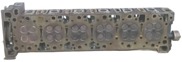 Mercedes-Benz Actros Cilinderkop A 471 010 75 20 OM471 Euro 6 - Cylinder head for Truck: picture 2 Mercedes-Benz Actros Cilinderkop A 471 010 75 20 OM471 Euro 6 - Cylinder head for Truck: picture 2
