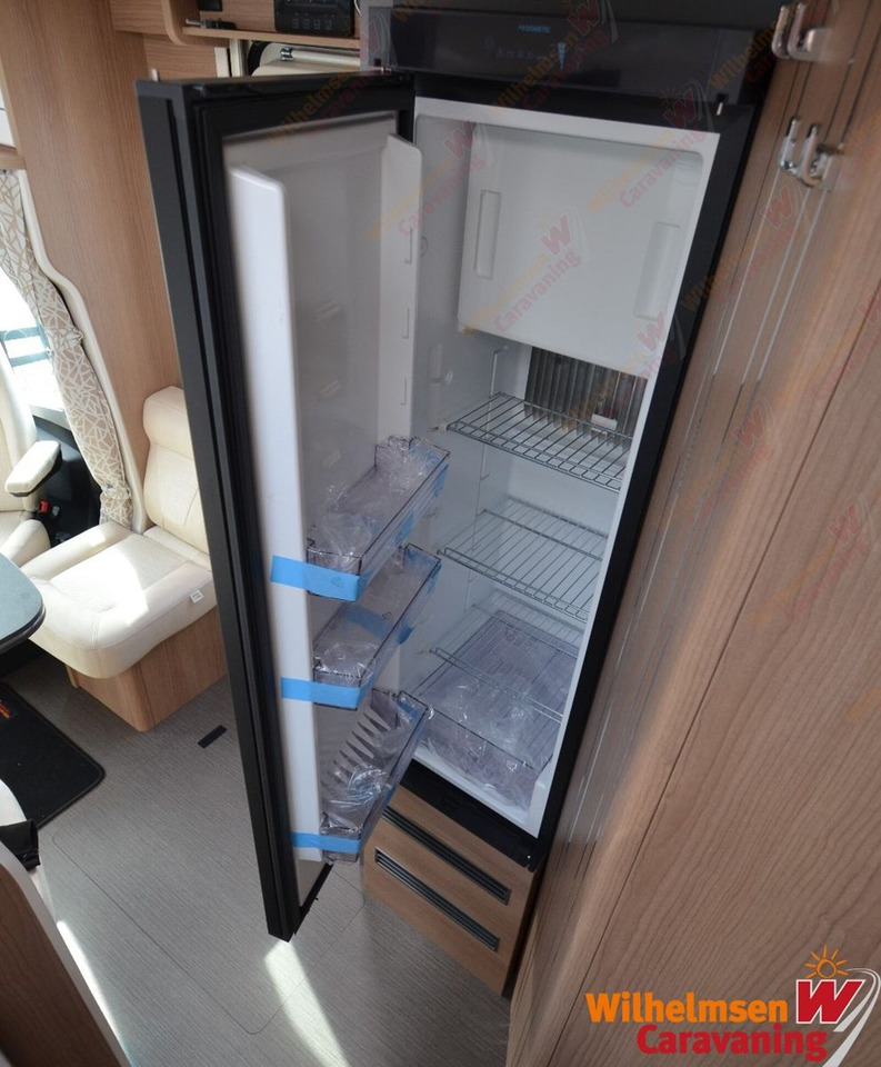 Semi-integrated motorhome Carthago c-tourer T 145 RB LE  Fahrassi..*Lithium*Navi*TV: picture 17