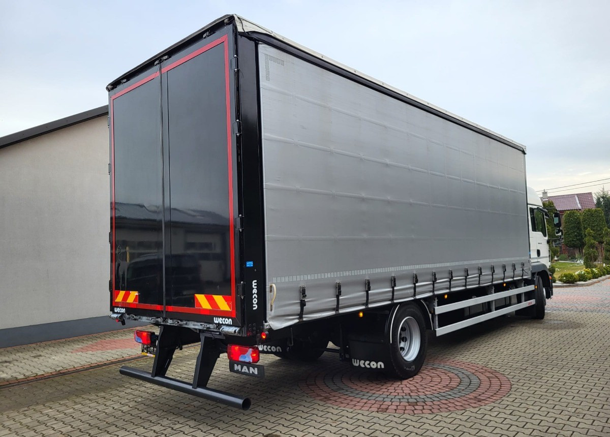 MAN Man Salon Polska I własciciel Serwisowany Bezwypadkowy 18/320 - Curtainsider truck: picture 3 MAN Man Salon Polska I własciciel Serwisowany Bezwypadkowy 18/320 - Curtainsider truck: picture 3