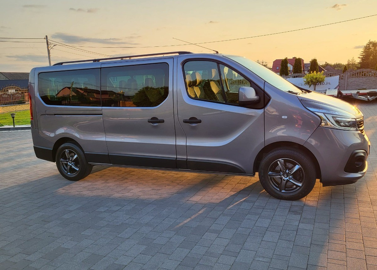 Renault Trafic Long 9-osobowy 2.0 150ps. - Combi van: picture 3 Renault Trafic Long 9-osobowy 2.0 150ps. - Combi van: picture 3