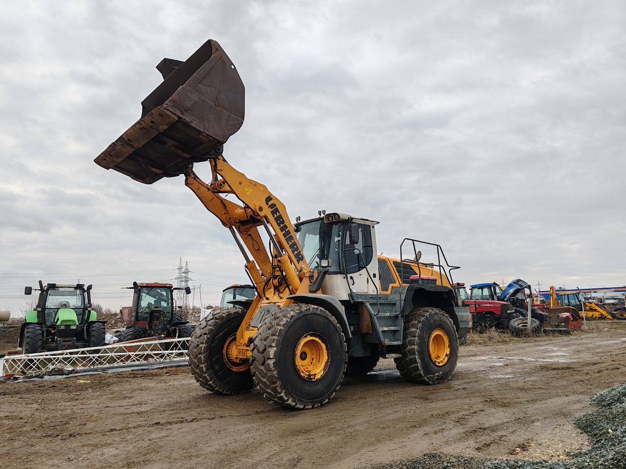 Liebherr L576 2plus2 - Wheel loader: picture 1 Liebherr L576 2plus2 - Wheel loader: picture 1