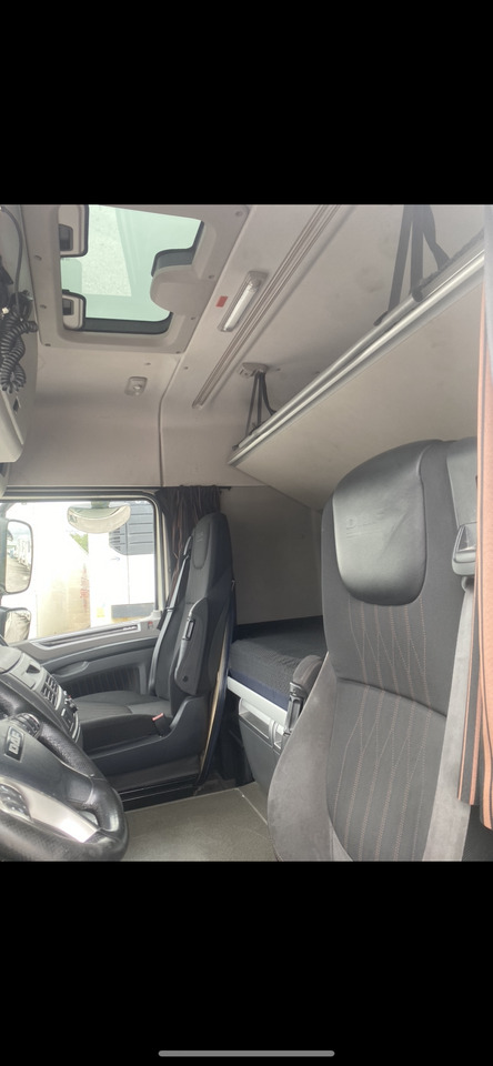 Tractor unit DAF H4EN3: picture 10