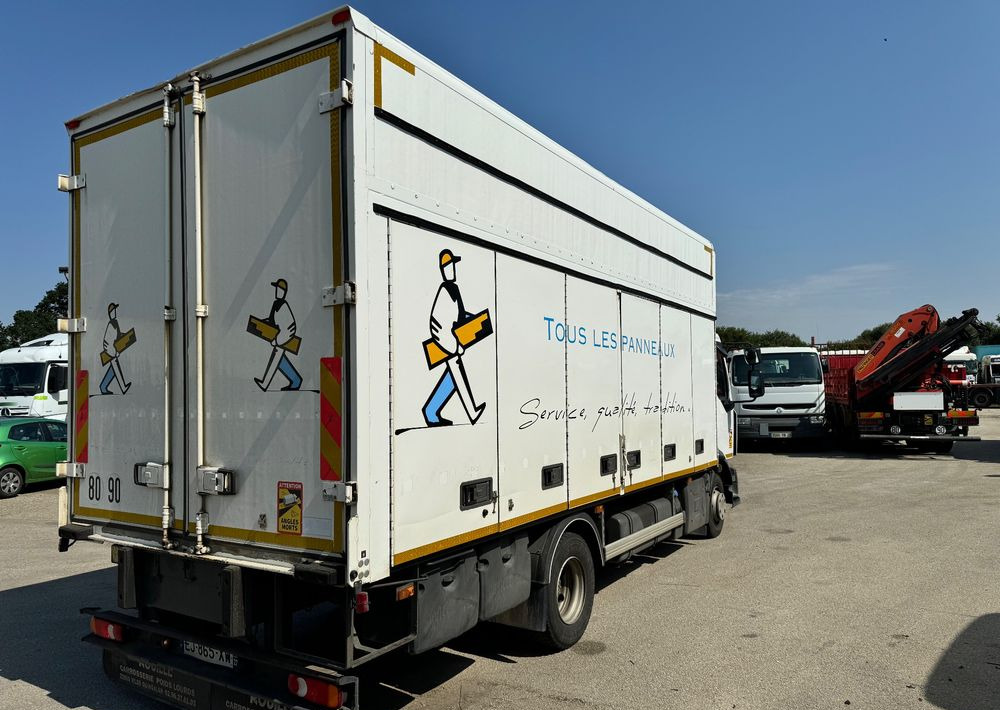 Renault D12 - Dropside/ Flatbed truck: picture 4 Renault D12 - Dropside/ Flatbed truck: picture 4