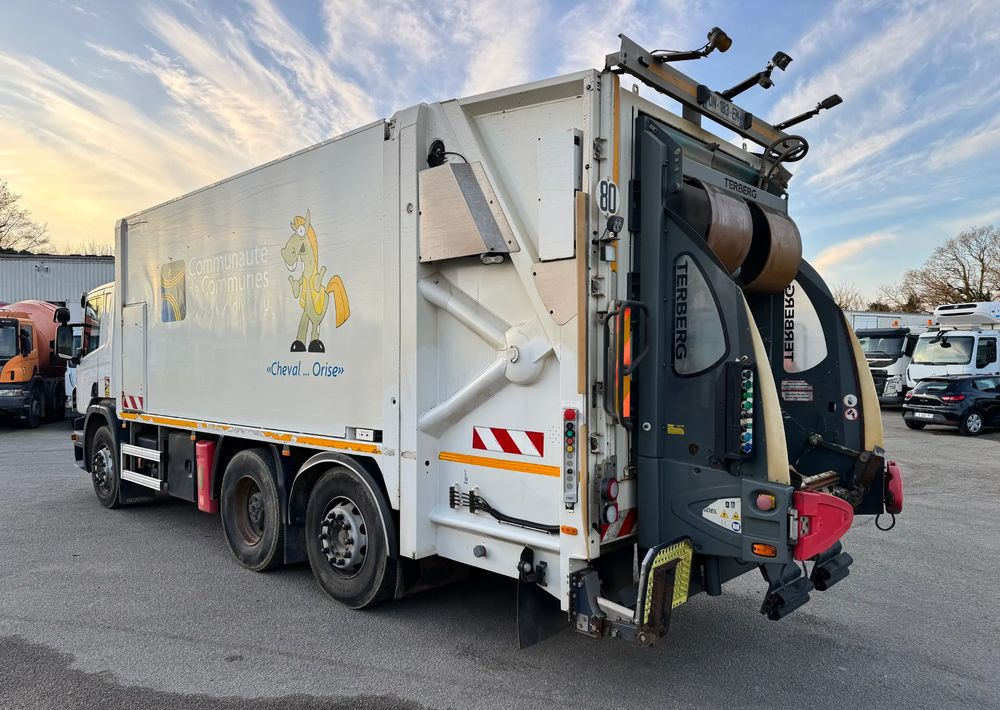 Scania P360 - Garbage truck: picture 3 Scania P360 - Garbage truck: picture 3